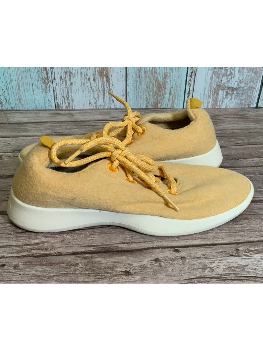 Allbirds Yellow Wool Runner Tennis Shoes Size 8 Womens Athletic Sneakers